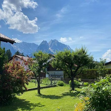 Haus Mit Wunderschoenem Ausblick Und Garten Garmisch-Partenkirchen Exterior photo